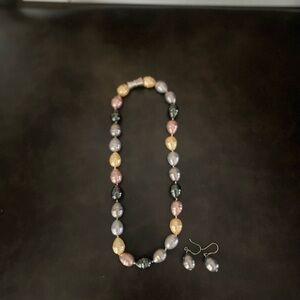 Elegant Multicolor Pearl Necklace and Earring Set